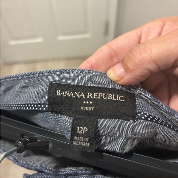 Banana Republic Woman’s Navy Chinos - Picture 2 of 2